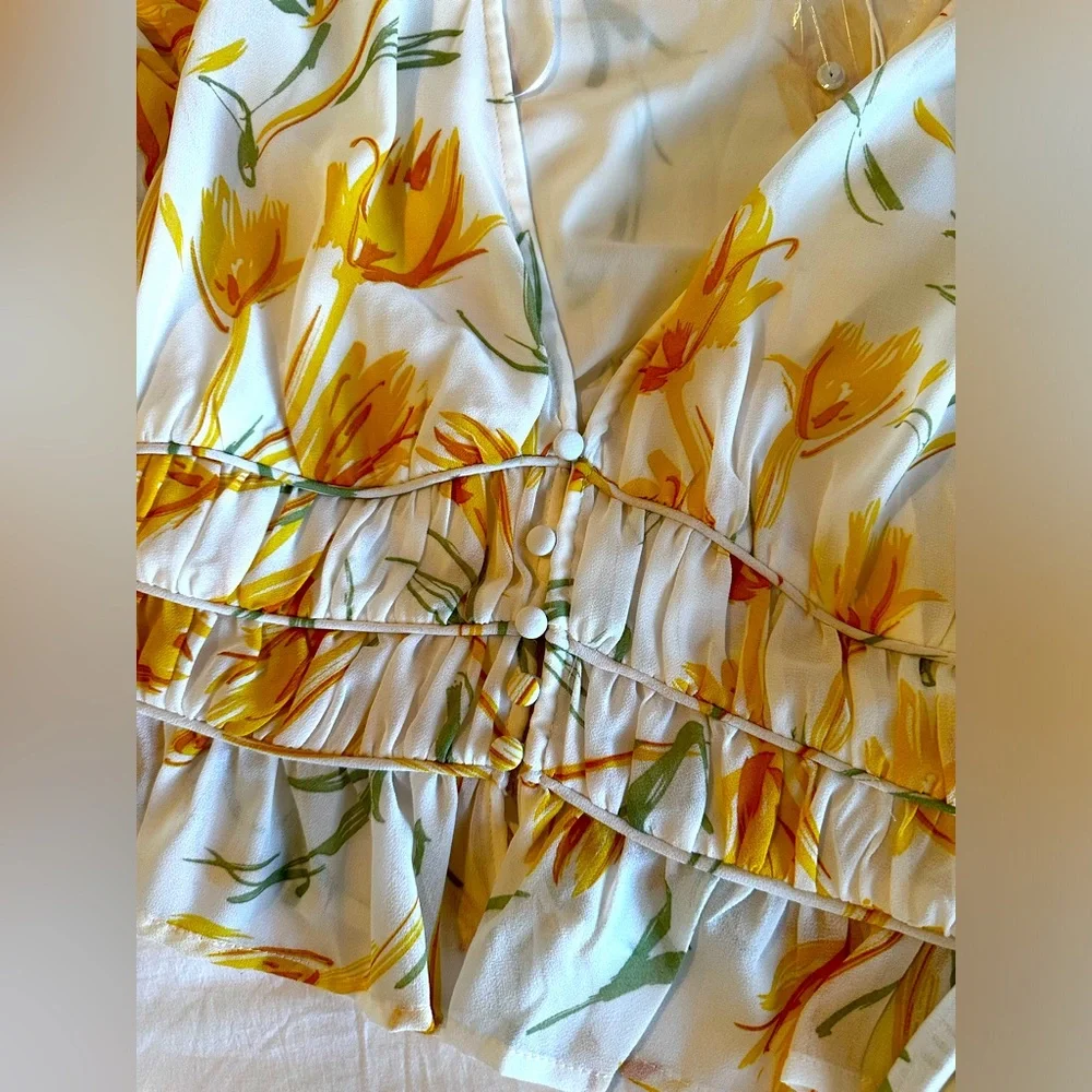Lush Floral Long Sleeve Button Front Top - Picture 5 of 6